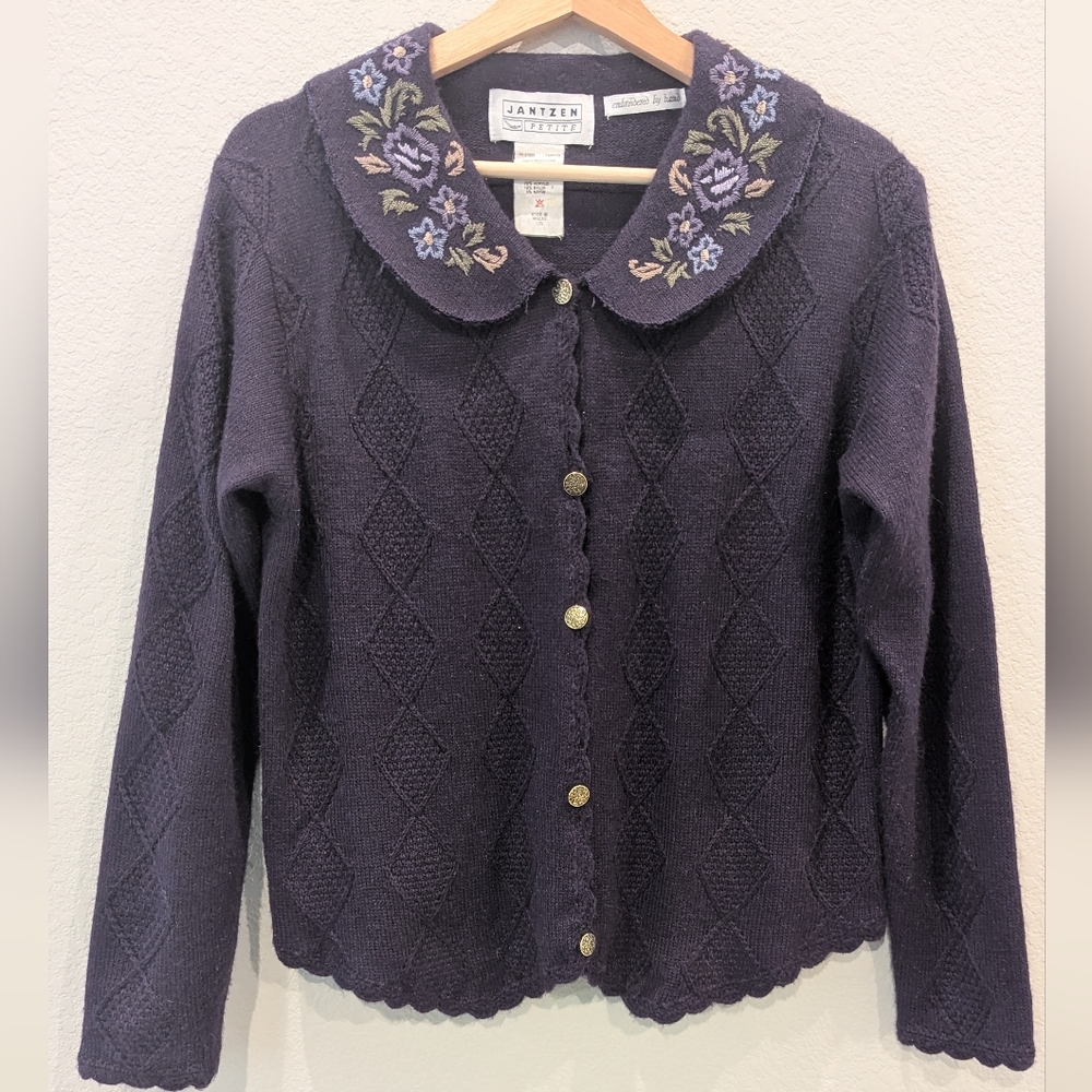 Vintage 80s Jantzen Knitted Grandma Cardigan w/ Hand Embroidered Collar